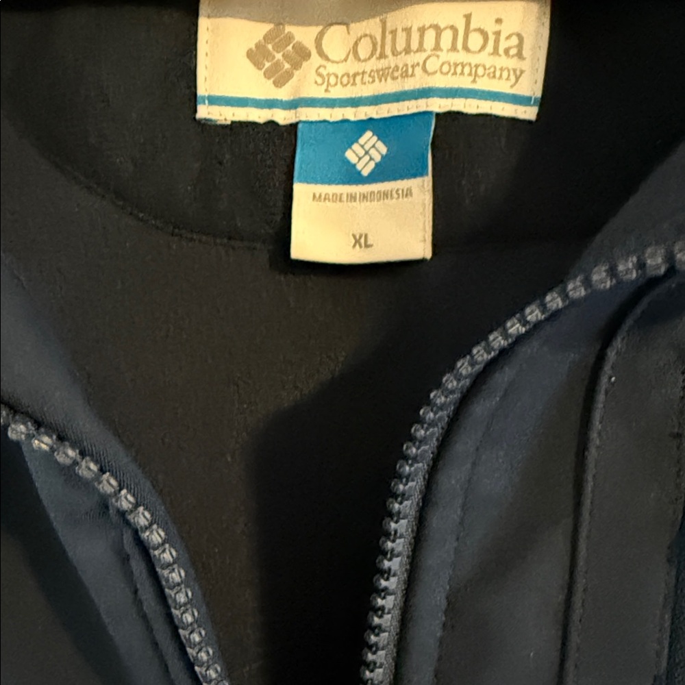 Columbia Dark Blue Jacket with Notre Dame logo - Picture 4 of 7